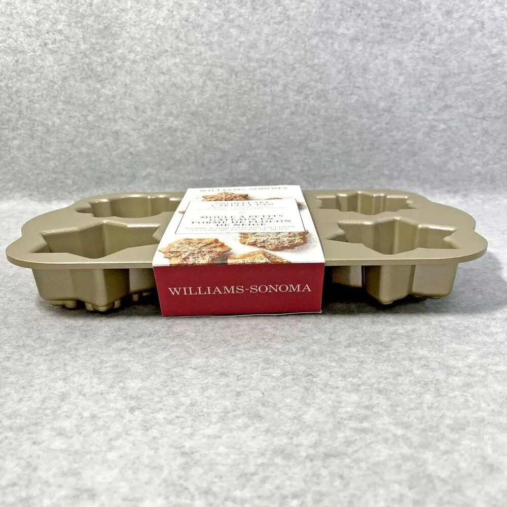Williams Sonoma Nordicware Snowflake Cakelet Pan NEW 6 Mini Cakes Frozen Cupcake